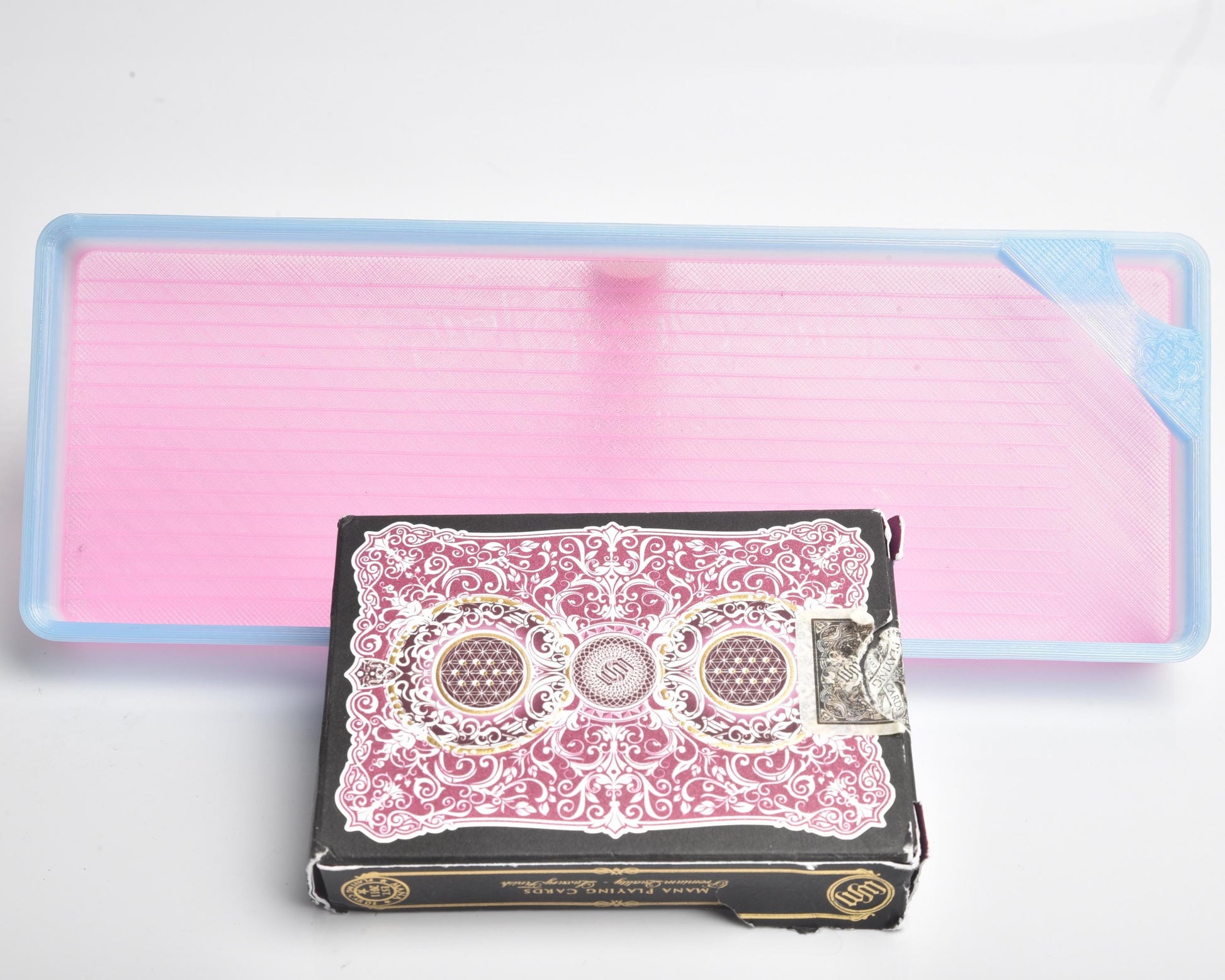 Cat Proof Diamond Painting Tray with Lid - Cotton Candy Sky - Gridded
