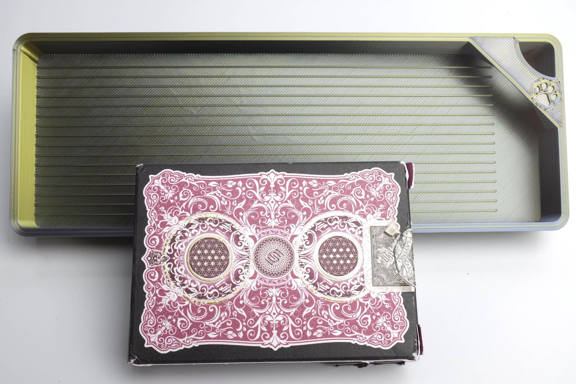Midnight Vigilante - Gridded - Cat Proof Diamond Painting Tray with Lid