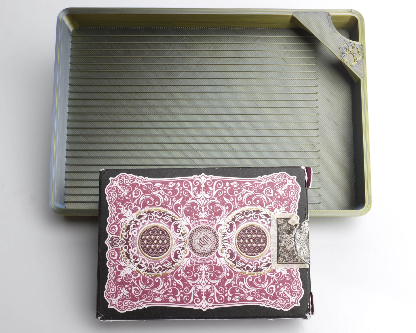 Midnight Vigilante - Standard - Cat Proof Diamond Painting Tray with Lid