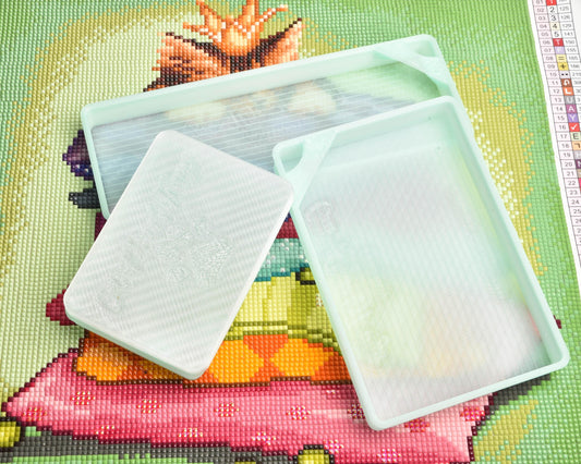 Minty Fresh - Gridded - Cat Proof Diamond Painting Tray with Lid