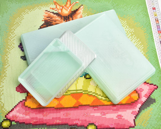 Minty Fresh - Loaf - Cat Proof Diamond Painting Tray with Lid